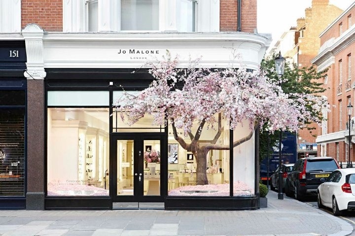 áttörö kirakatok5.jpg