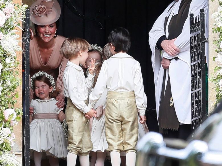 ap-pippa-middleton-wedding-09-jc-170520_4x3_992