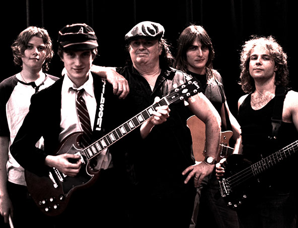 acdc-tribute-band-brisbane7copy533_1472634286